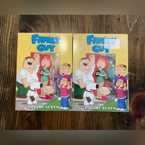 Family Guy DVD sets - Picture 6 of 8